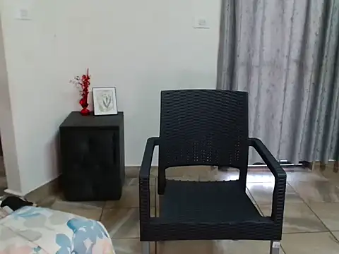 Jhanak_30 stripchat live cam model