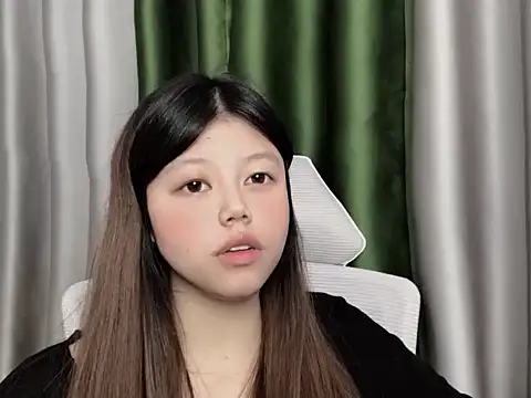 yanyan2007 stripchat live cam model