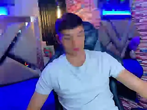 Aron_Darkx stripchat live cam model