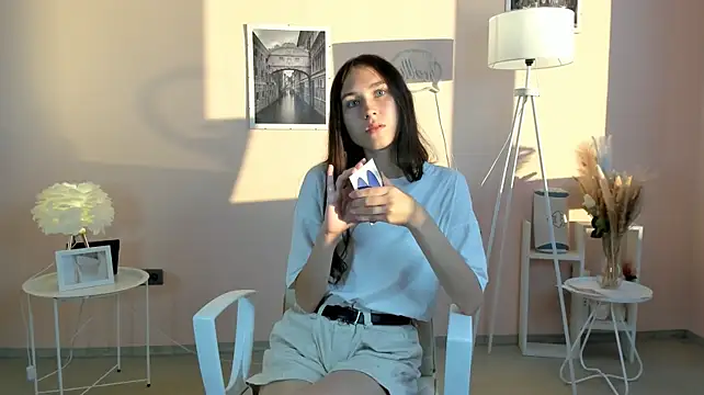 LauranKreisman stripchat live cam model