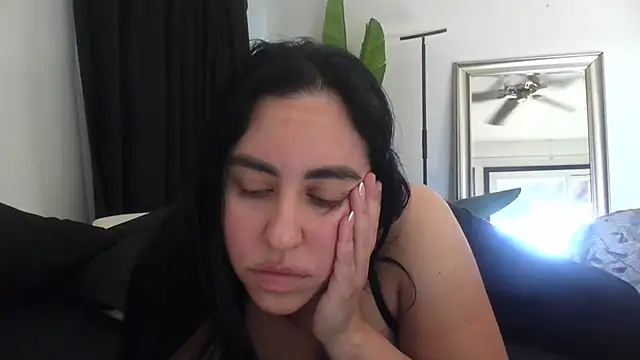 WetFlower69 stripchat live cam model