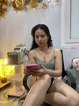 LiLi-Kirix99 stripchat live cam model