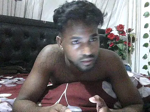 Hunkytop stripchat live cam model