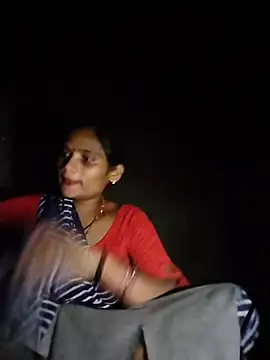Ishani_sharmaa stripchat live cam model
