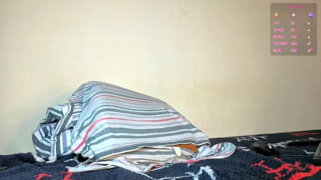yojxn stripchat live cam model