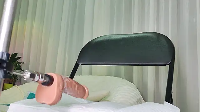 B-Yaya stripchat live cam model