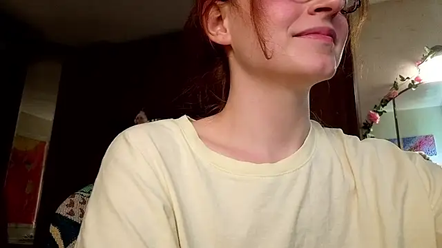 wow_reb22 stripchat live cam model