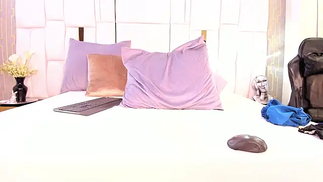 samanthaa_dukee stripchat live cam model