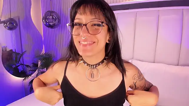 ViolettaColinss stripchat live cam model