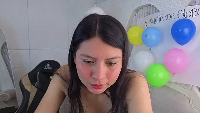 sophie_rose_cn stripchat live cam model