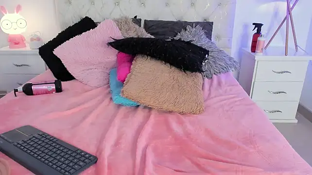 leana_lovings1 stripchat live cam model