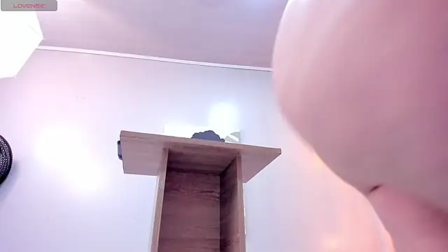 AlishaPalmer stripchat live cam model