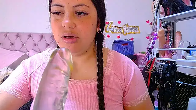 lanaqueen699 stripchat live cam model