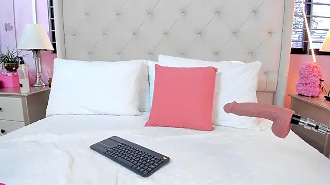 scarlett_leblanc_ stripchat live cam model