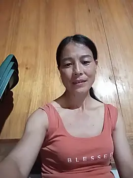 Lily-ly stripchat live cam model