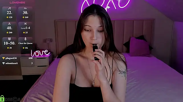 Ella_Barn stripchat live cam model