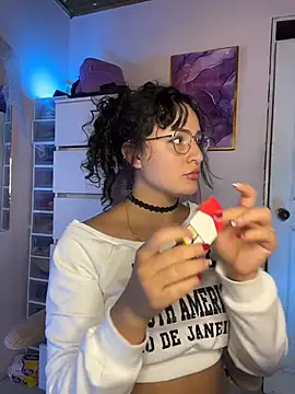 Dannaa_Lovs stripchat live cam model