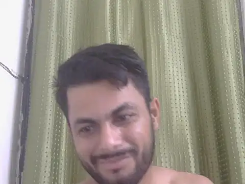 Stubborndesiboy stripchat live cam model