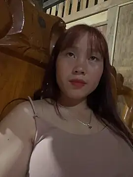 kekely stripchat live cam model
