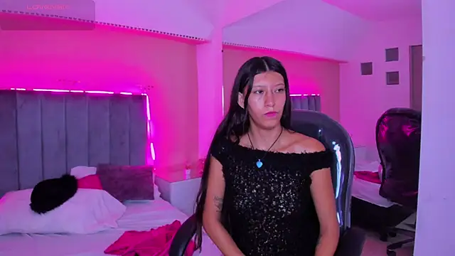 ARIANA_CRI-X stripchat live cam model