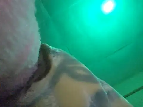 kisserhotter stripchat live cam model