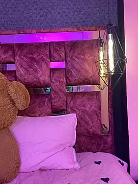 Megan_Vixen18 stripchat live cam model