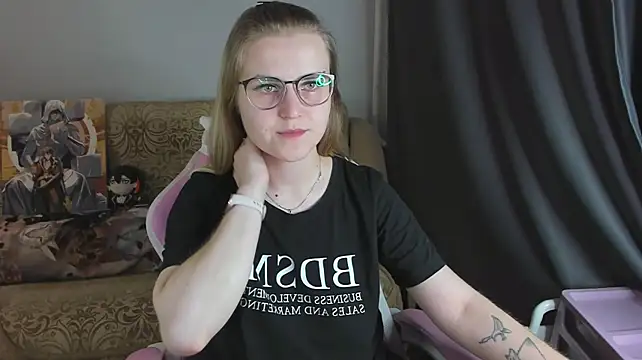 MissBrightShine stripchat live cam model