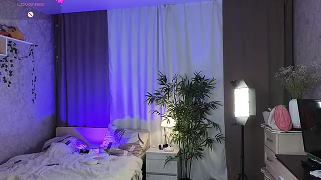 AnnyiBlue stripchat live cam model
