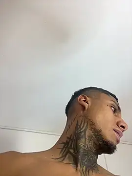 Damian_and_roxanne stripchat live cam model