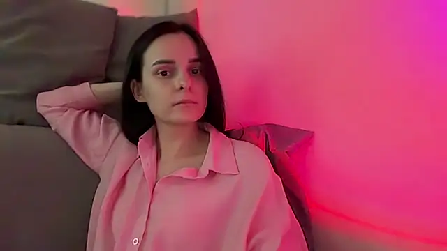 Neyllia stripchat live cam model
