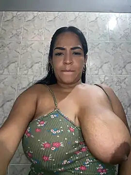 Carolinnapolsen stripchat live cam model