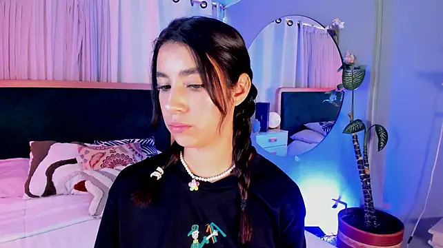 Nanami_ stripchat live cam model