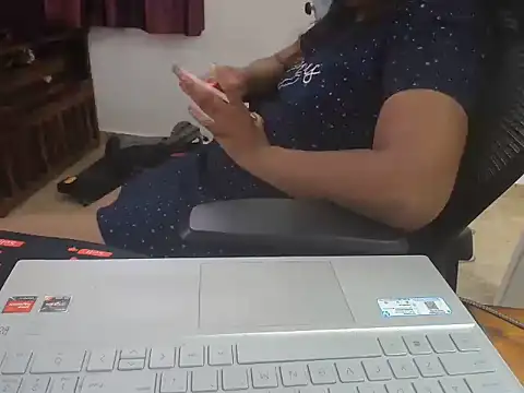 kannada_Hotlady stripchat live cam model