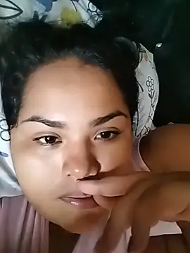 MiaBloom0 stripchat live cam model