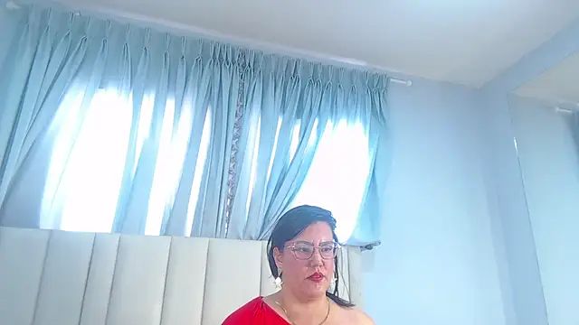 Sallydickinson stripchat live cam model