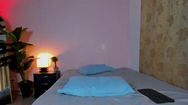 ambersprada stripchat live cam model