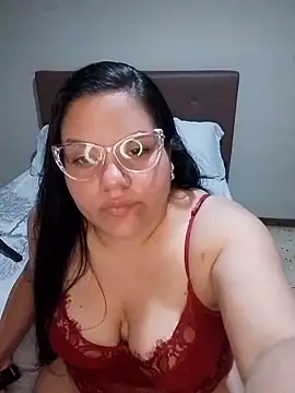 BethaXXX stripchat live cam model
