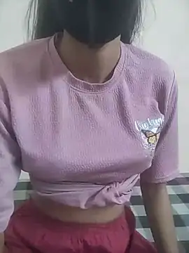 Amisha_kaur stripchat live cam model