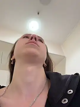 outdoor-houndour stripchat live cam model