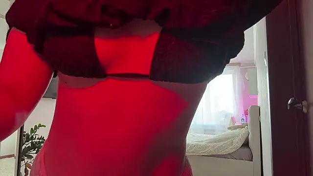 Kaderii1 stripchat live cam model