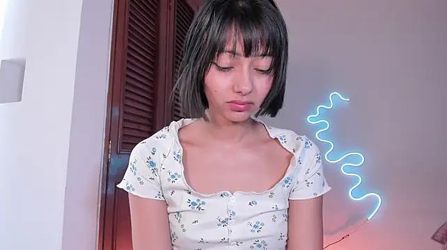 Londonttipton stripchat live cam model