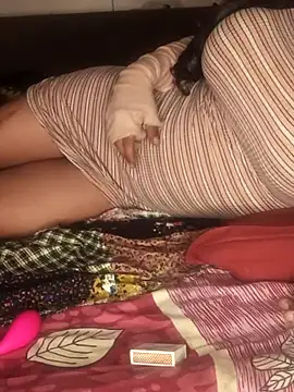 Sexybhbhi stripchat live cam model