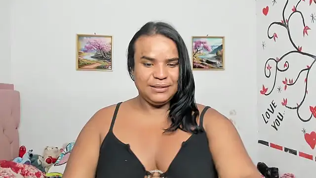 lucianabigcockxx stripchat live cam model