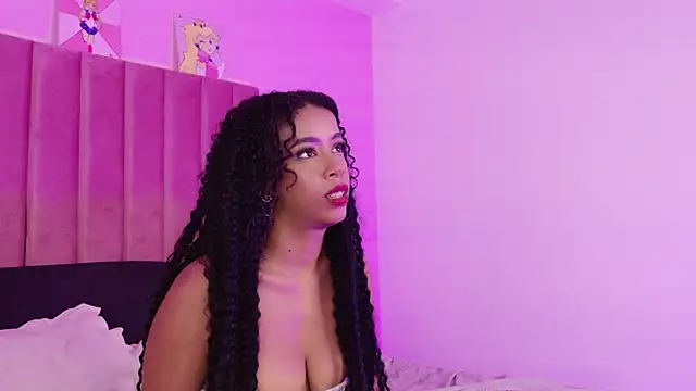 Kimmiie_ stripchat live cam model