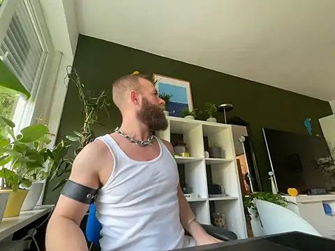 StillNiceUserName stripchat live cam model