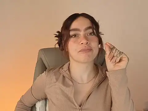 AbbyRuge stripchat live cam model
