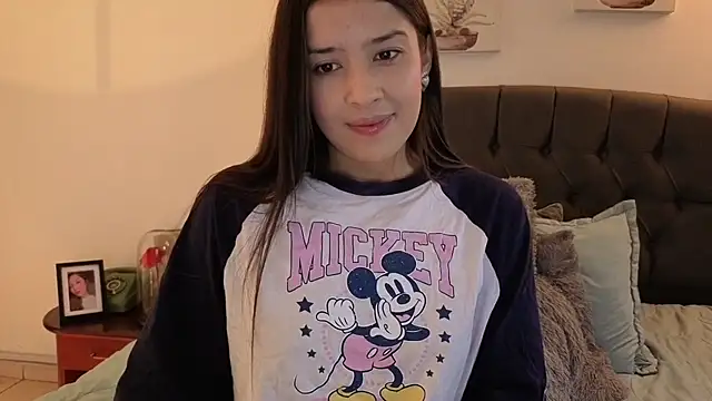 Emma_Lombardi stripchat live cam model