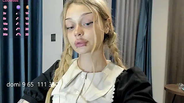 MelonyEmo stripchat live cam model
