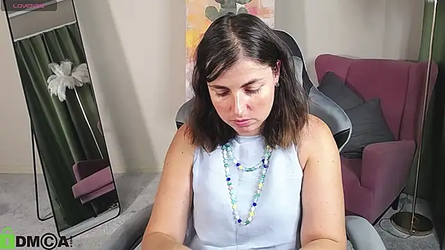 MartaEdams stripchat live cam model
