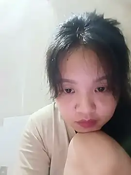 Pretty-haert stripchat live cam model